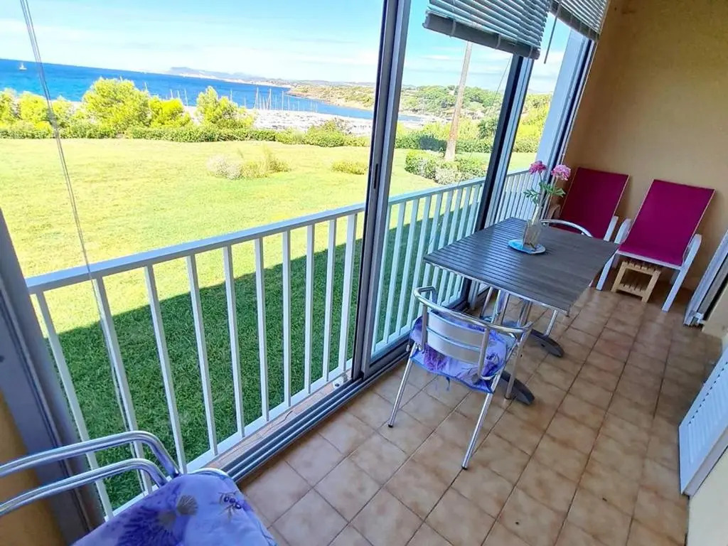 Appartement Six-Fours-les-Plages, 3 pièces, 4 personnes - FR-1-316-252
