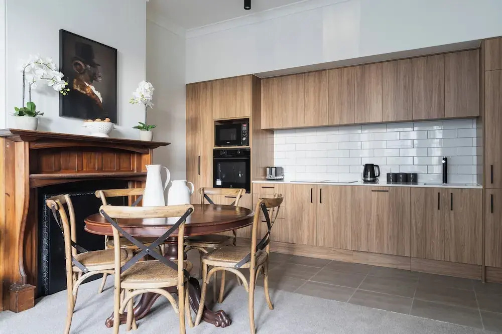 Inner City Executive Living on Stuart Street