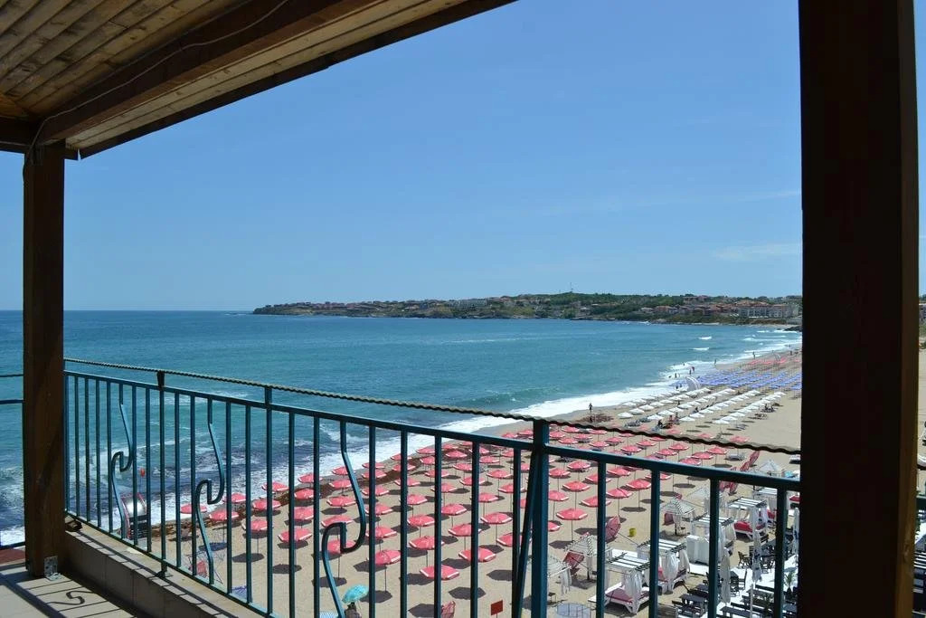 Phoenix Family Hotel