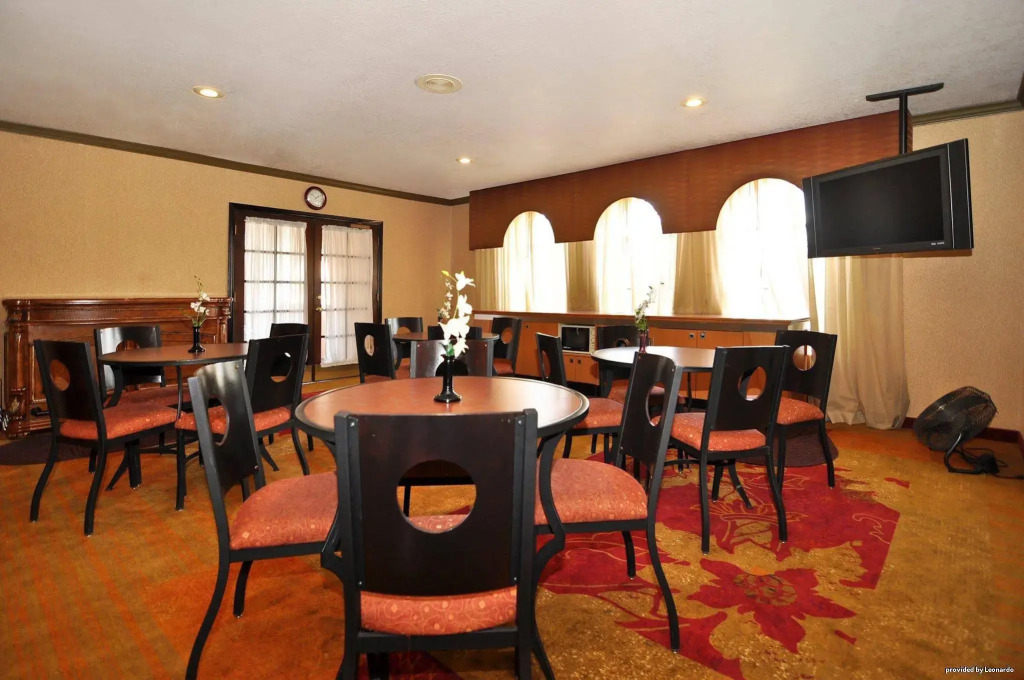 Best Western Plus Brookside Inn