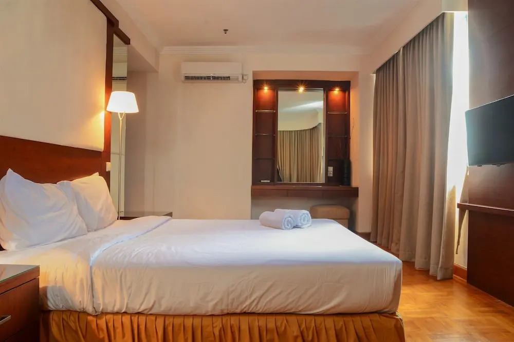Big 1 Bedroom Park Royale Apartment By Travelio