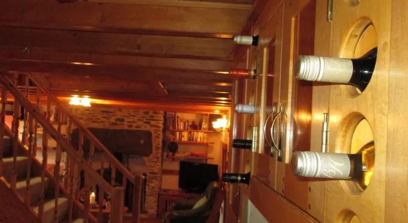 Holiday home Bron-Nant