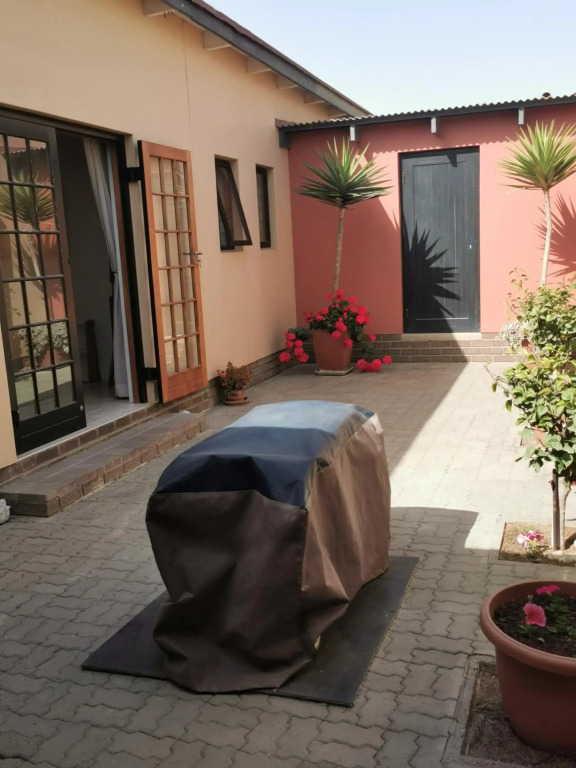 Bibis Place