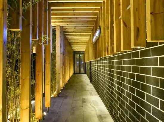 Atour Hotel Beijing Lize Business District City Terminal