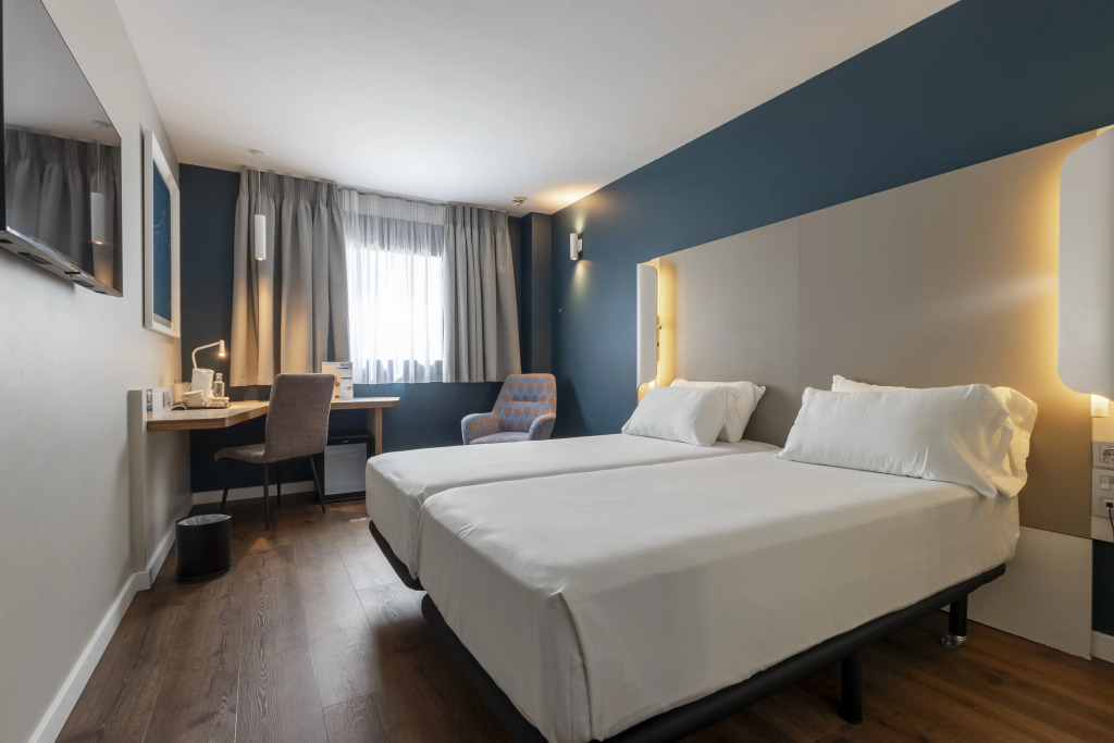 Travelodge Malaga Airport Отель