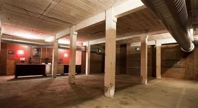 Victoria Warehouse Hotel