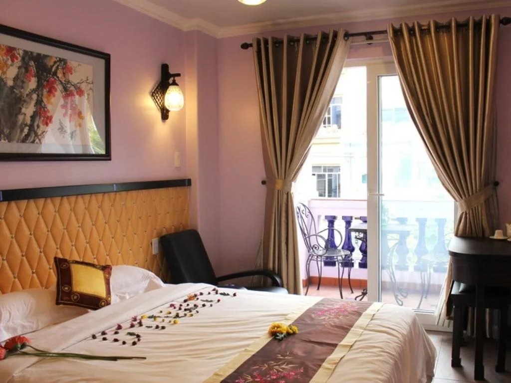 Lam Hotel