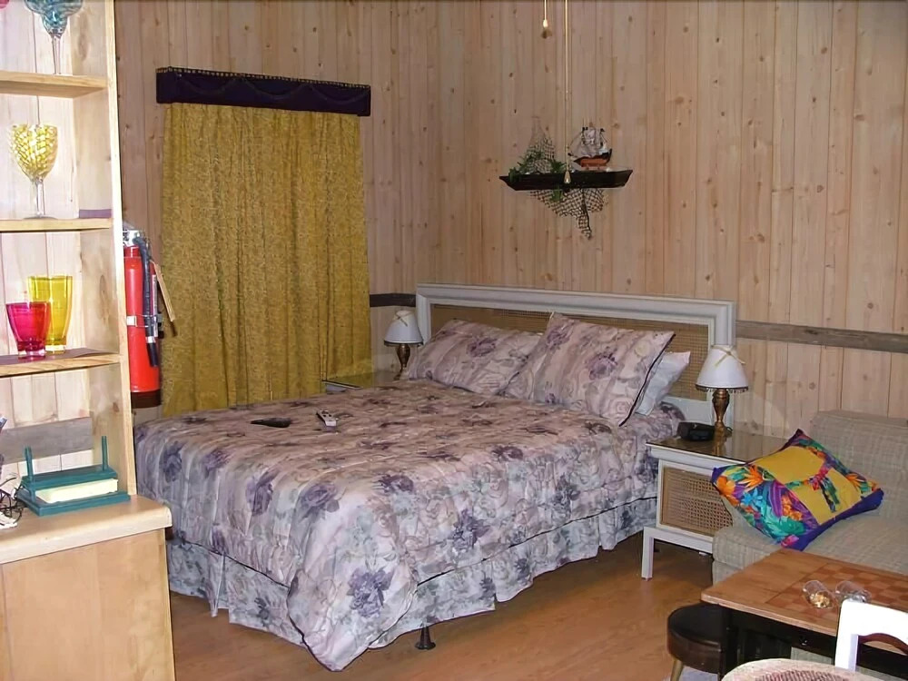 Lamplight Inn