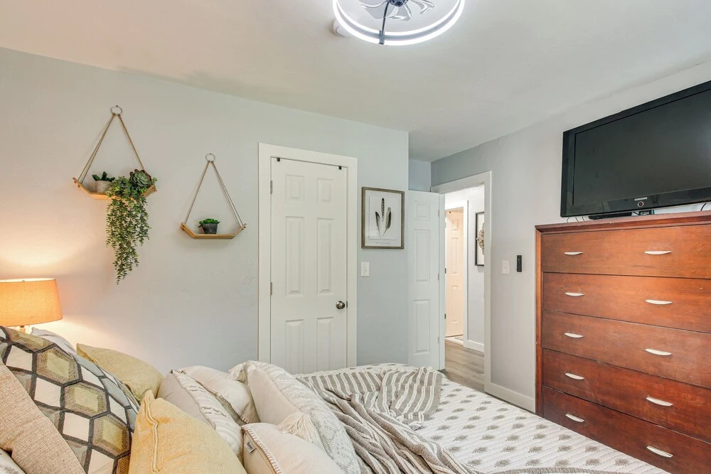 2 Mi to OKC Fairgrounds: Pet-friendly Home w/ Yard