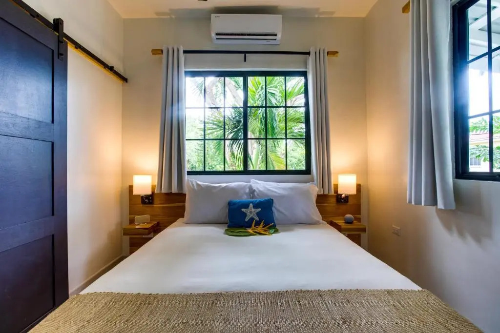 The Sea Glass Inn