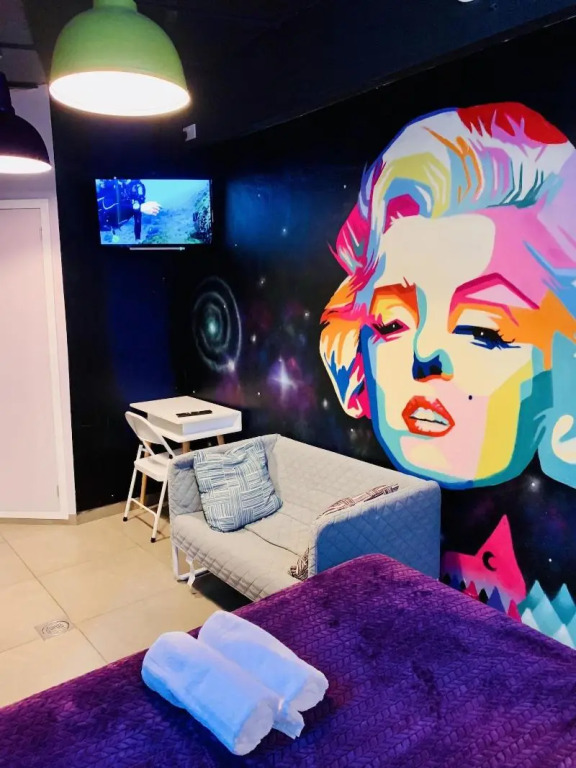 The Melville Hotel by Rokxy- Kings Cross