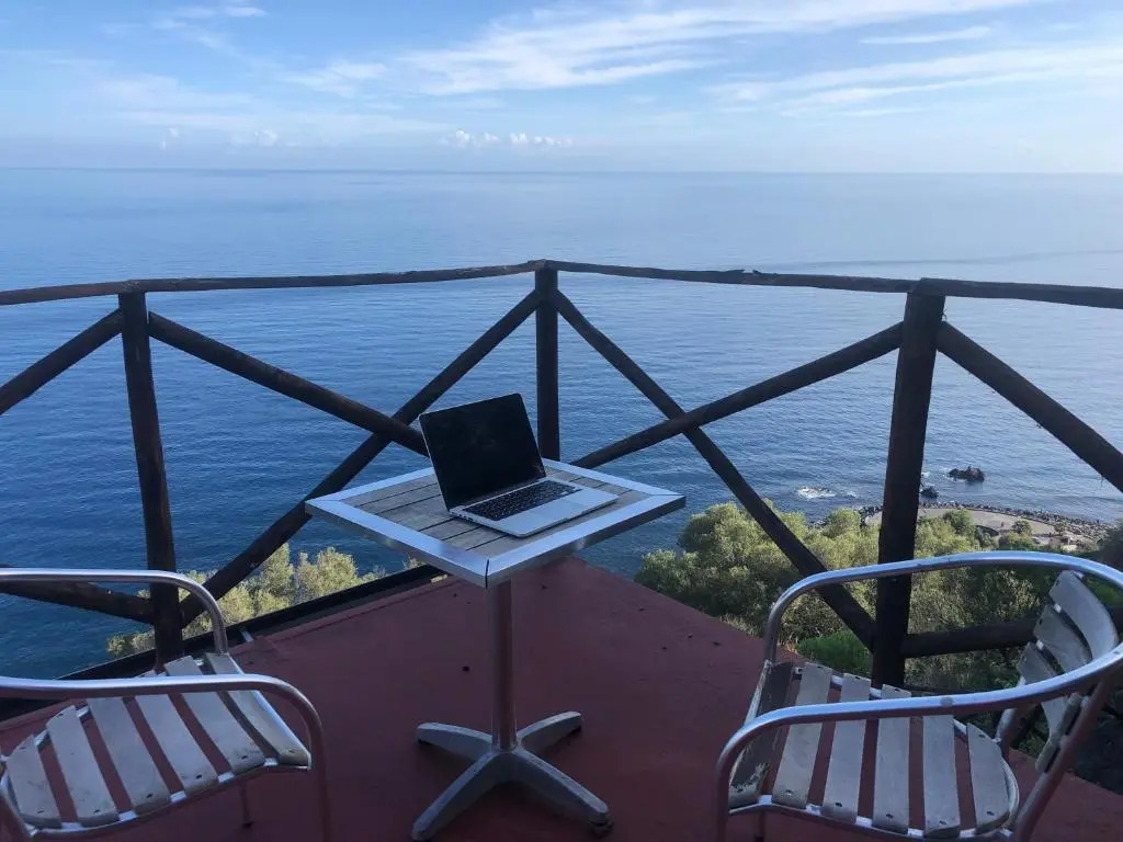 L'Isola che non c'è - L'Oasi sulla Timpa di Acireale tra l'Etna e Taormina