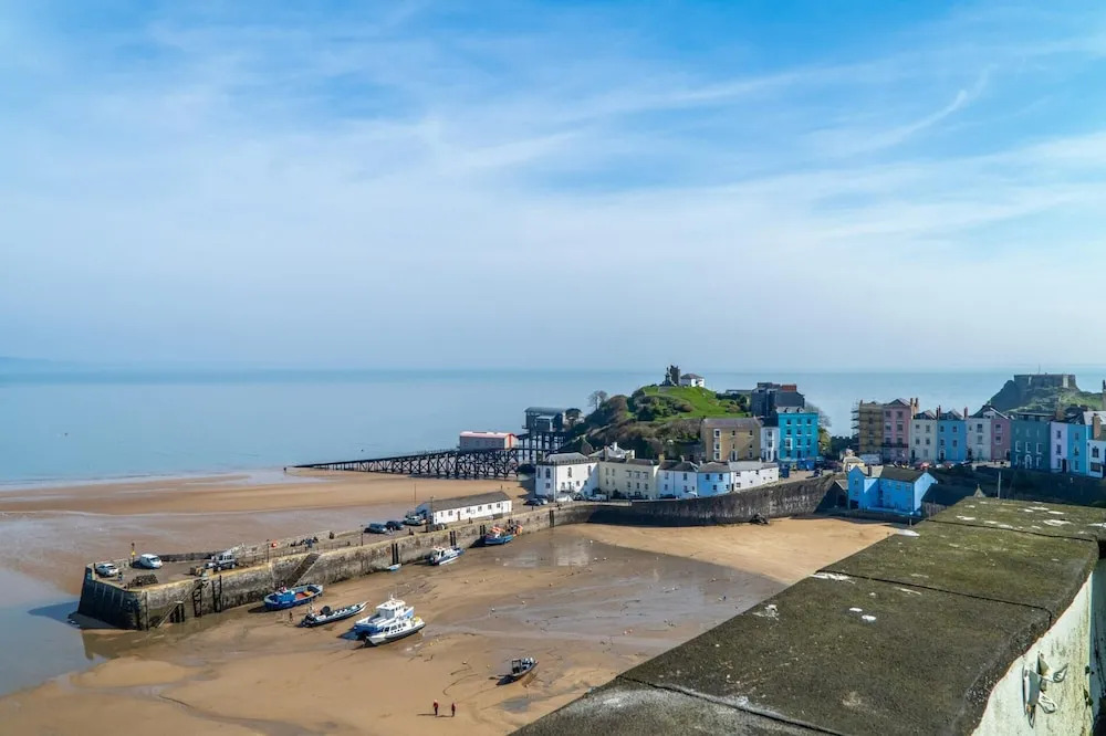 Captains Lookout - 1 Bedroom Apartment - Tenby