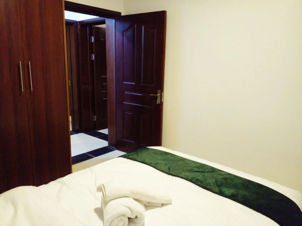 Cozy 2 bedroom Emerald Green at Greatwall Gardens