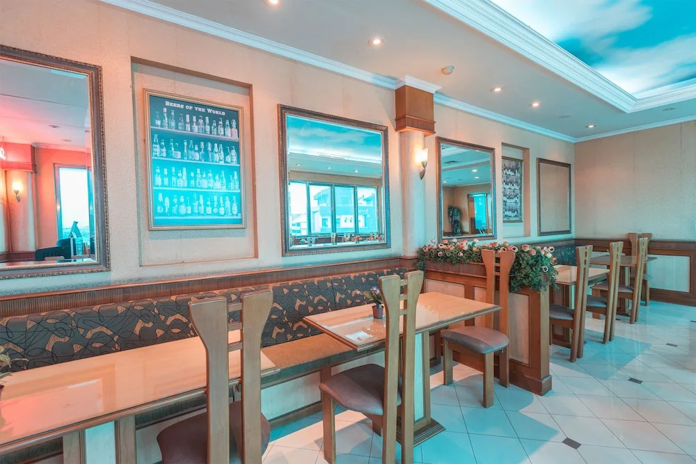 Hotel Capitol by OYO Rooms