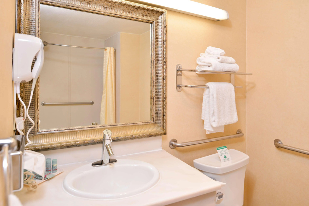 Best Western Airpark Hotel - LAX Airport LA Stadium