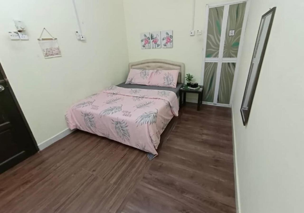Roomstay Kuala Nerus Gated Parking - 6m to Beach & 15m to Drawbridge