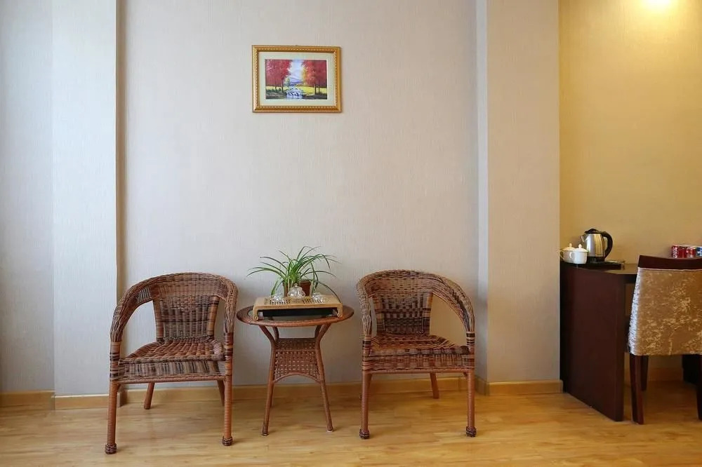 Evergreen hotel Qingdao (original xing fu lai business hotel)(青岛长荣酒店)