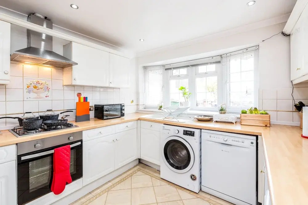 Hiikots Apartments Dagenham
