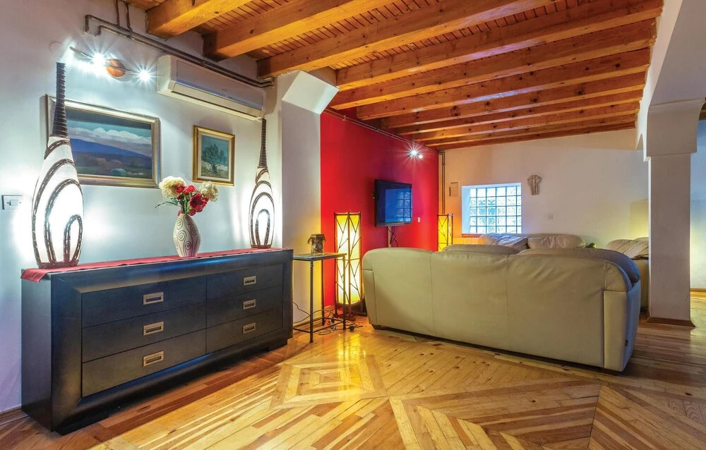 Beautiful Home in Sinj with Hot Tub, 4 Bedrooms & Outdoor Swimming Pool