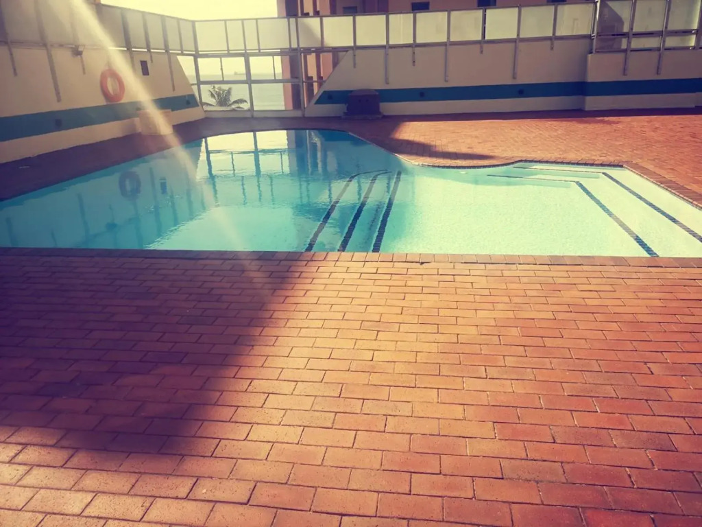 1205OnTheGoldenMile - 4 Sleeper Ocean View with Pool & Braai at 10 South