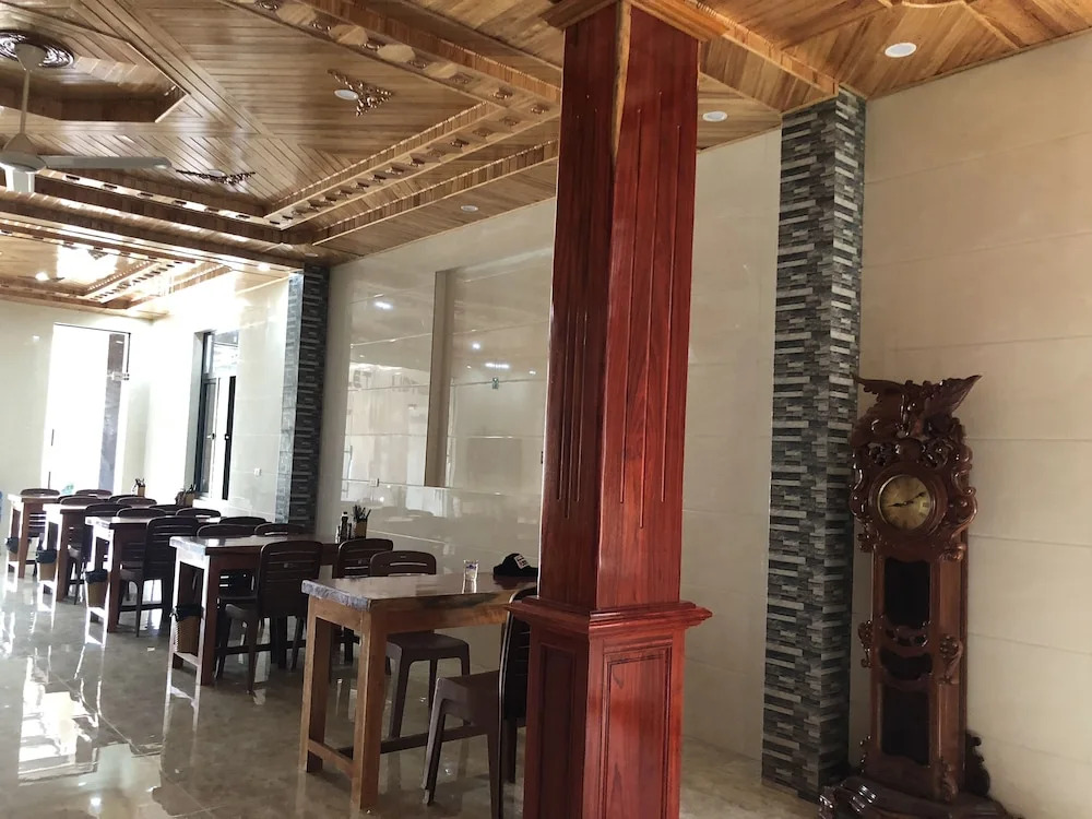 Starlet Hotel Phong Nha