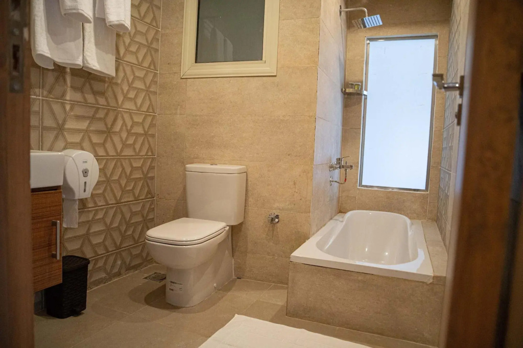 Royal Nine Pyramids View Hotel