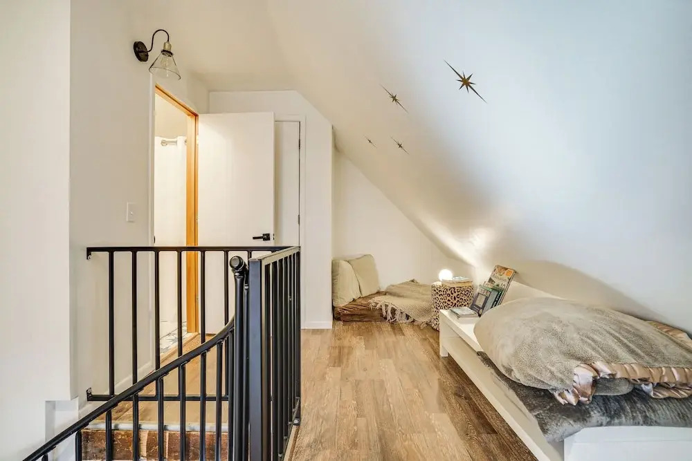 Saint Paul Vacation Rental Near Shopping & Dining!