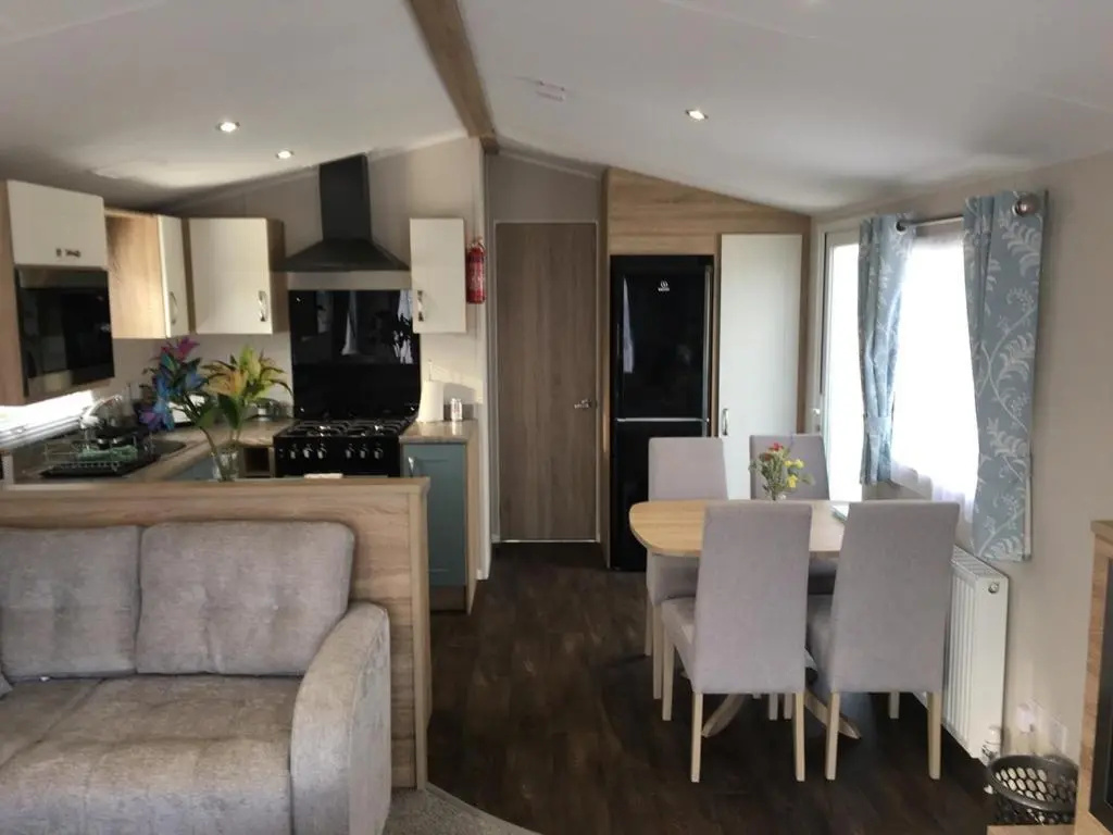 Swan View Haven, Littlesea