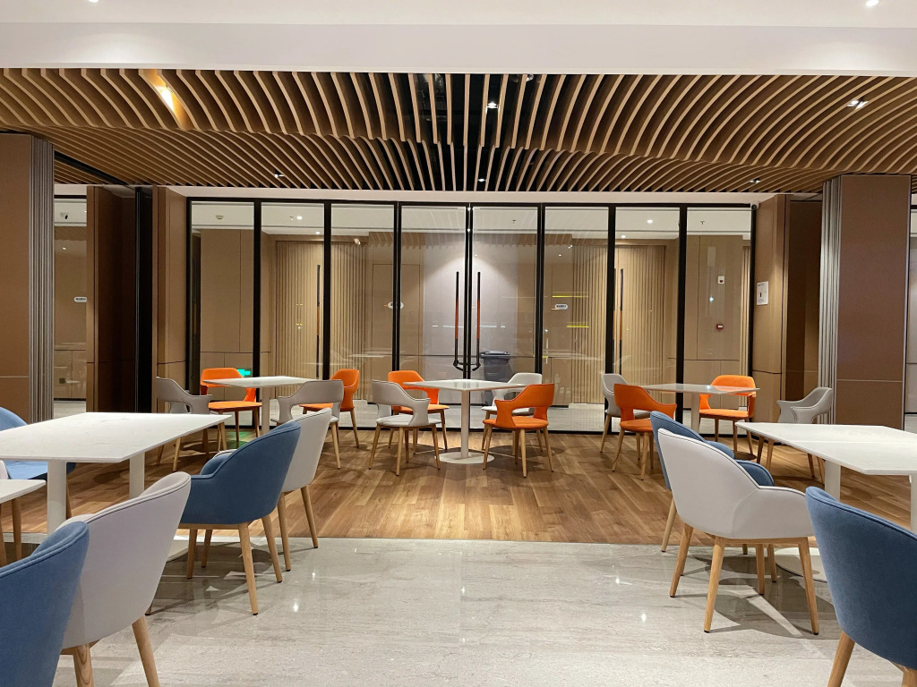 Holiday Inn Express Shenzhen Longhua by IHG