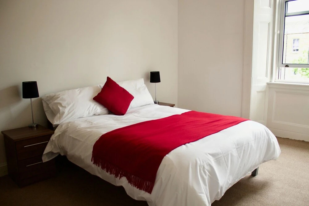 Central 2 Bedroom Flat in Leafy Marchmont