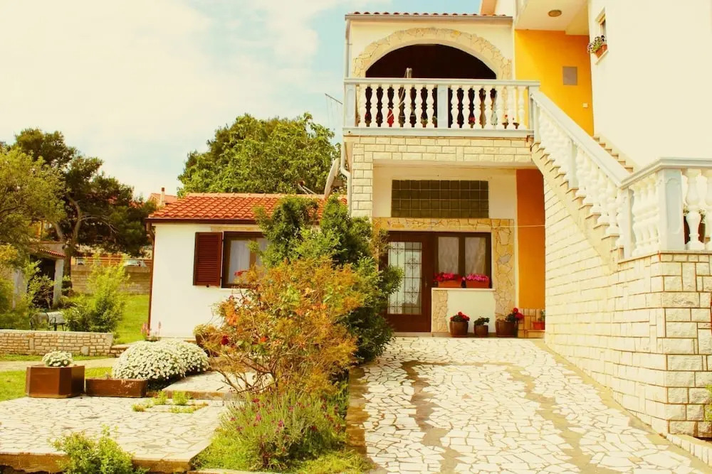 House /Villa Maja