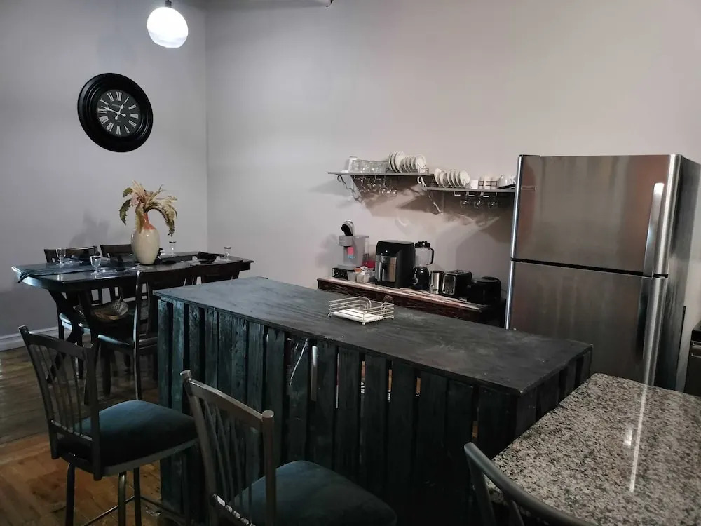 Gorgeous Downtown Detroit Loft - Fully Equipped