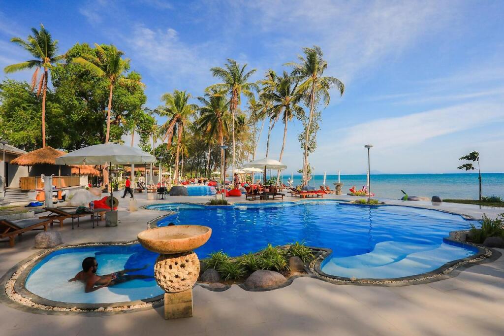 Villa Cha-Cha Krabi Beachfront Resort