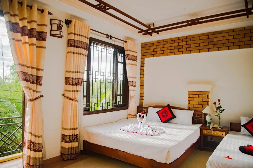 Long Life Hotel