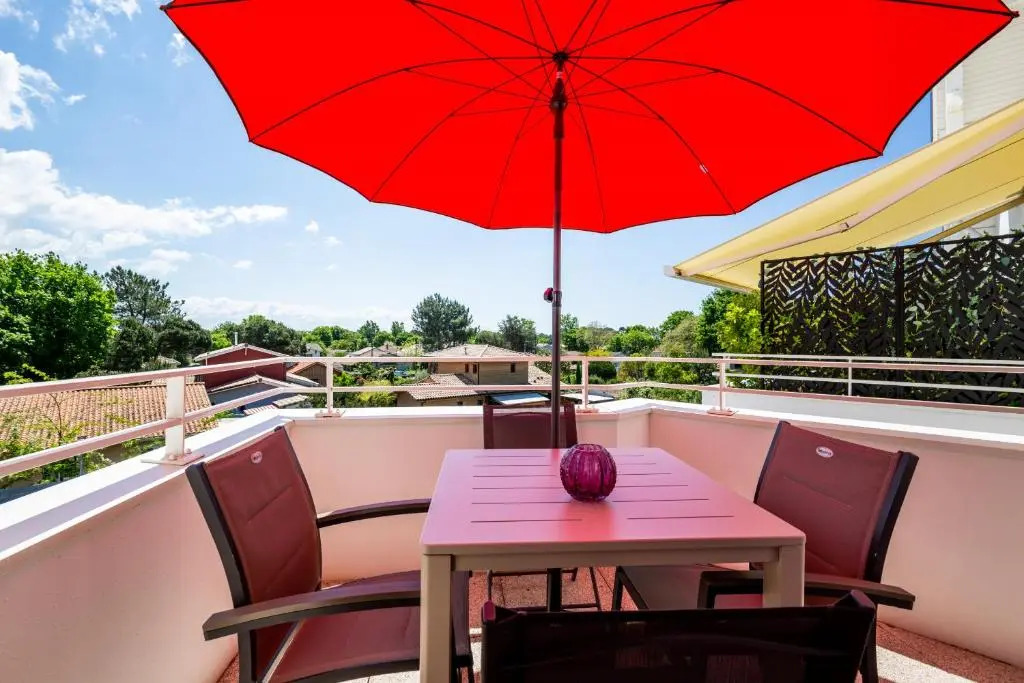 Nouveau appartement neuf avec balcon
