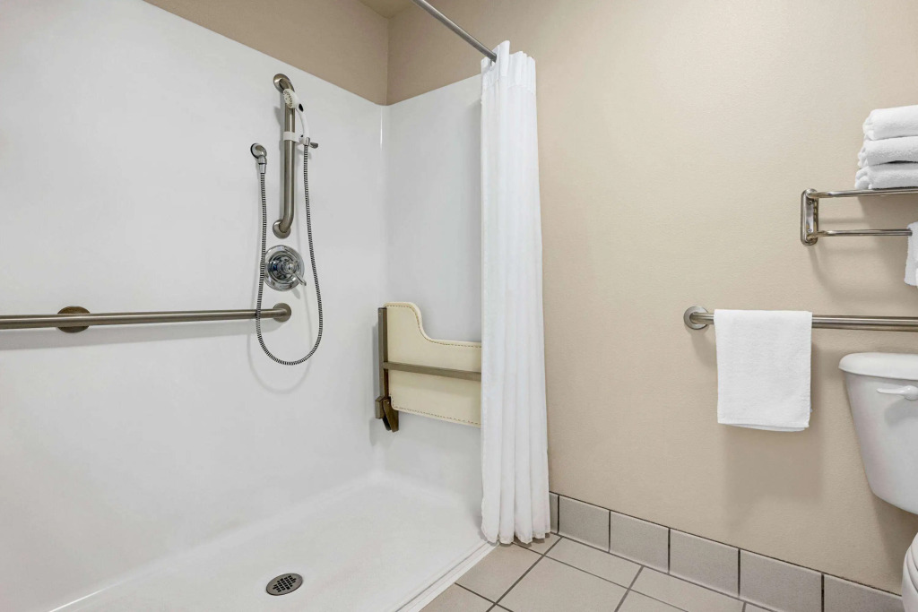 Baymont by Wyndham Fremont
