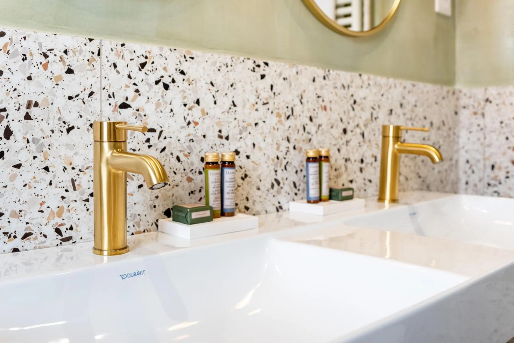 Queens Boutique Hotel