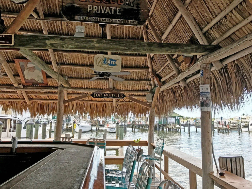Cove Inn on Naples Bay