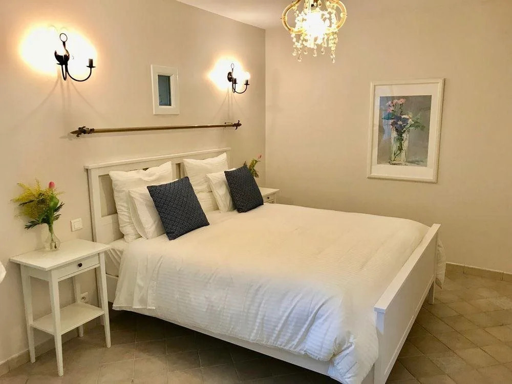 Sans Souci Bed and Breakfast with Luxe Heated Pool