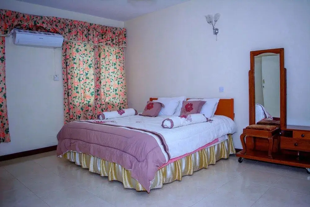 Kilimanjaro Crane Hotels & Safaris