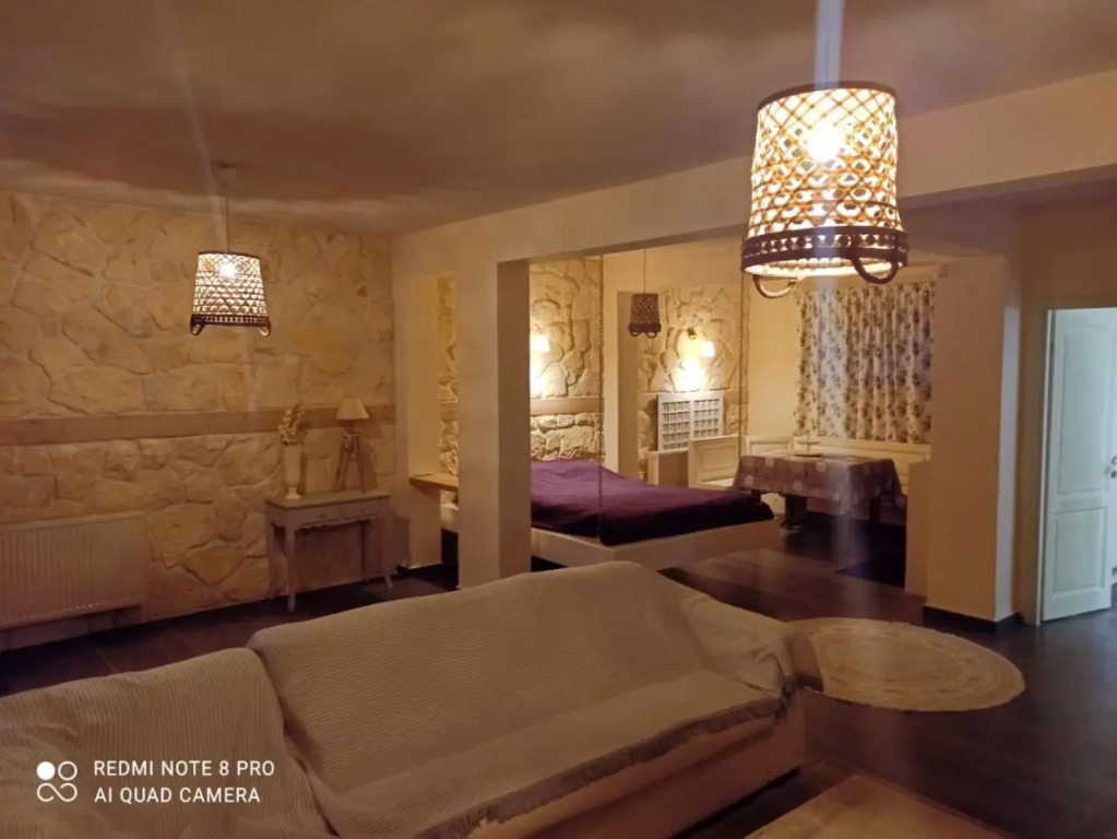 Stone suite