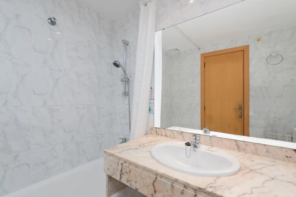 ORO DEL MAR IV Apartamento 02 - Apartment near the beach and with shared pool Free WiFi