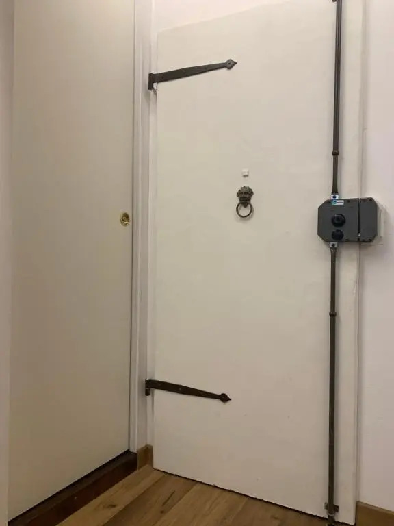 AI MAGAZZINI DEI MEDICI (casa con balcone)