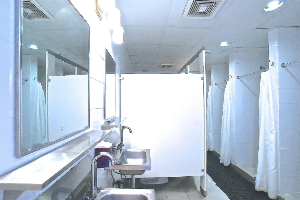 SoBe Hostel & Bar