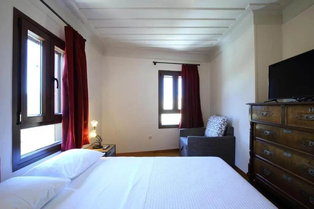Stafilos House