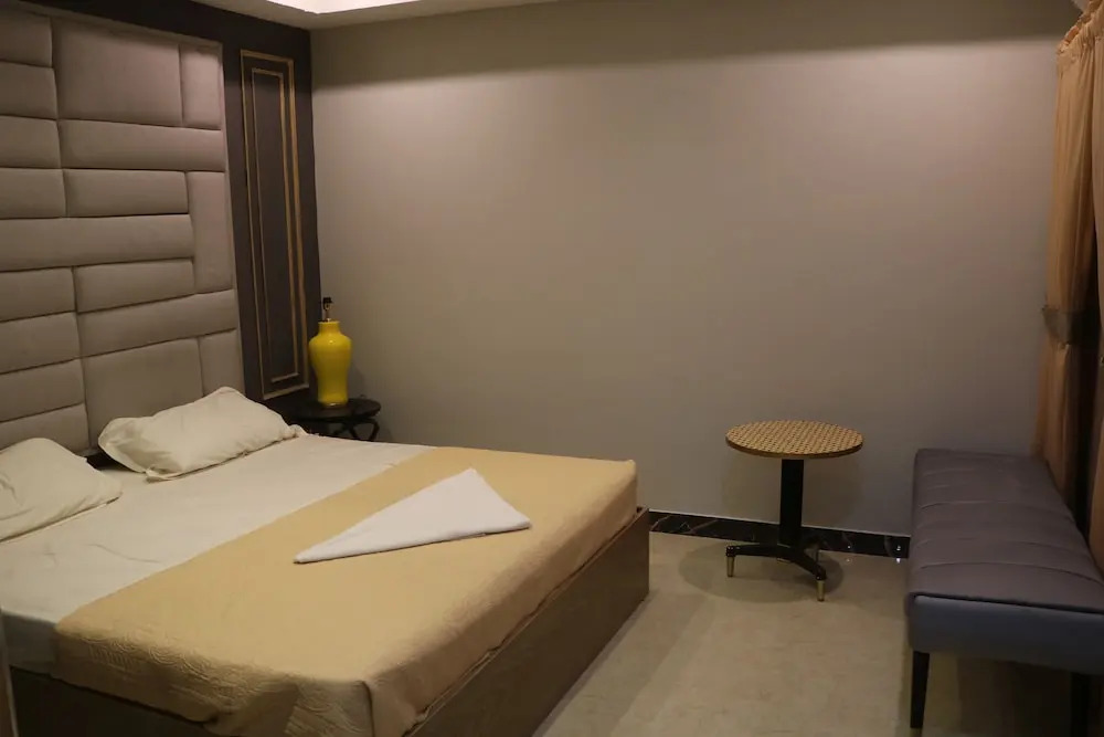 Sab Hotel & Residences