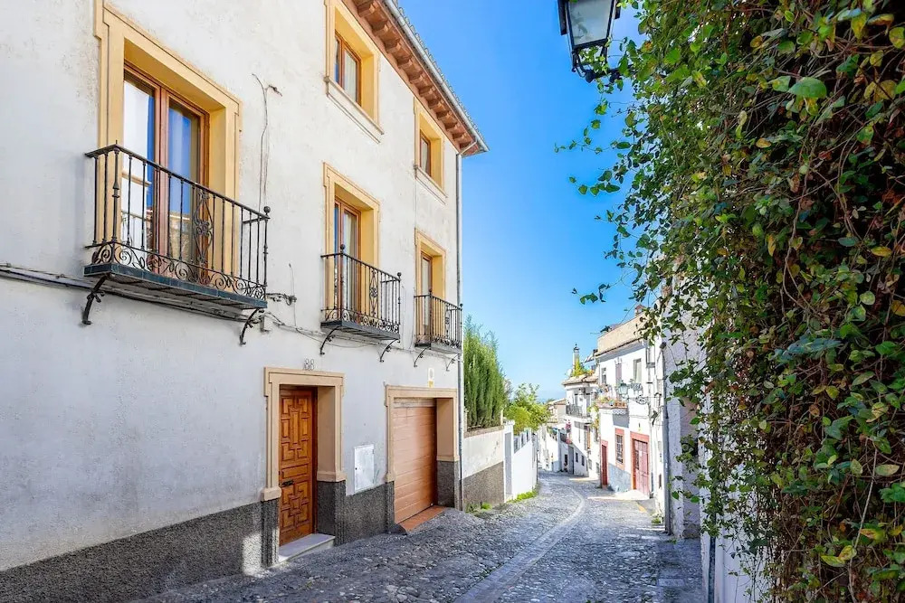 Cozy House with a Terrace Located in the Albaicín. Alhacaba