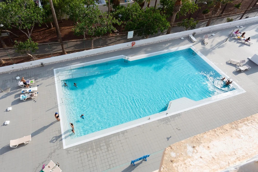 Tenerife South Shore Apartament, Coastal Lifestyle
