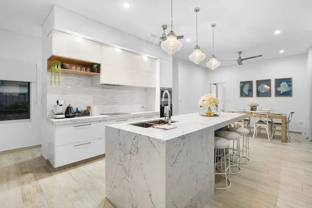 Zenhouse Solstice Designer 4-br Executive Retreat